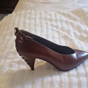 Mario Valentino Elegant Brown Heels